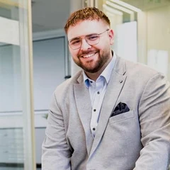 Nikita Schmitke – Gründer & Geschäftsführer des Deutschen Fortbildungsservice